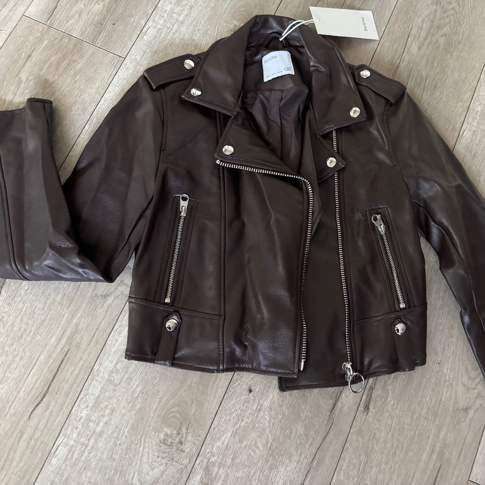 NWT. Town faux leather jacket